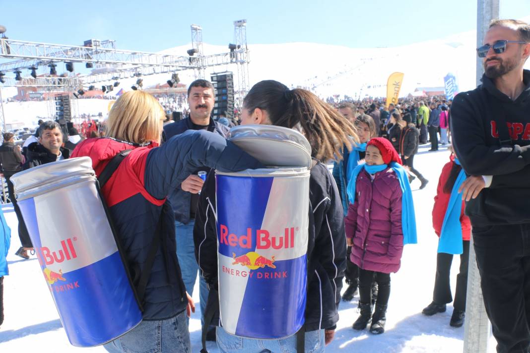 Hakkari'deki 5. kar festivali düzenlendi 38