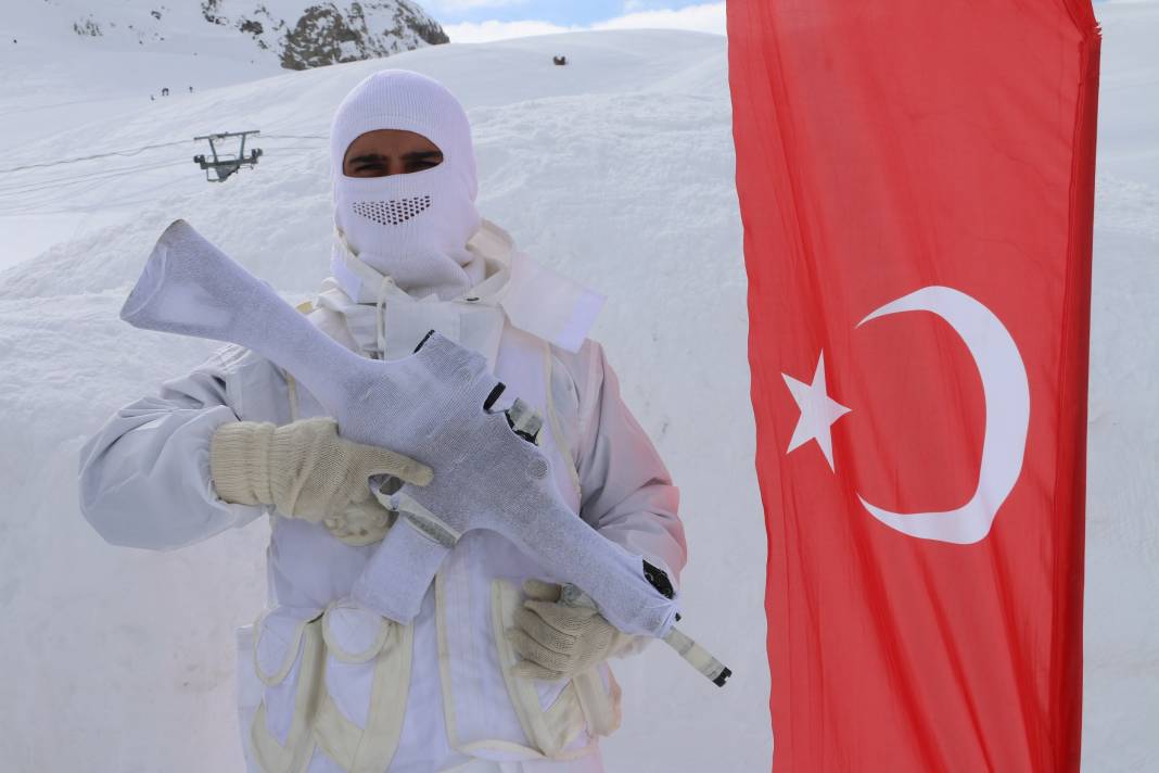 Hakkari'deki 5. kar festivali düzenlendi 7