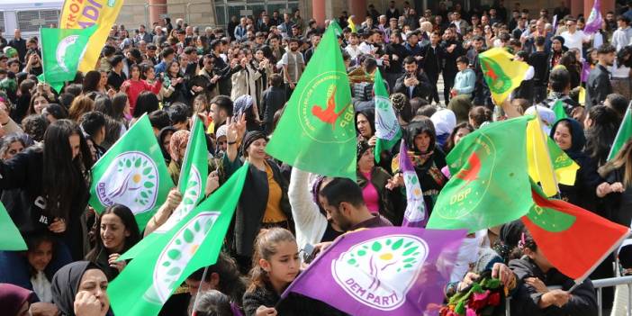 Hakkari'de Newroz Coşku ile kutlandı!