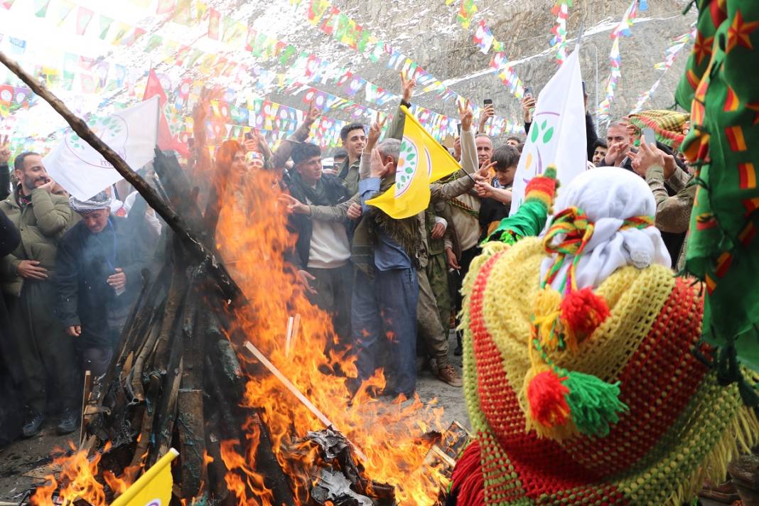 Hakkari'de Newroz kutlandı 10