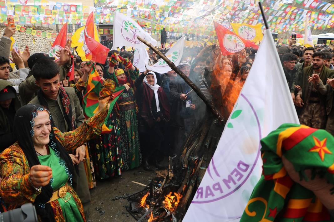 Hakkari'de Newroz kutlandı 11