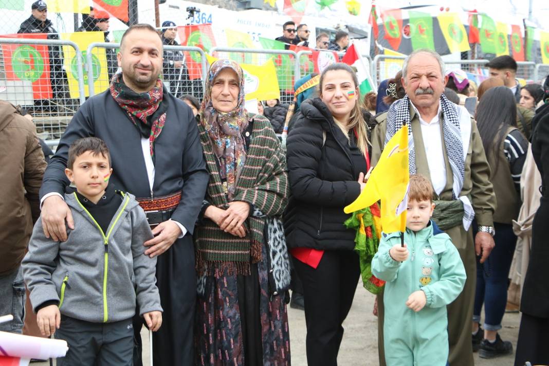 Hakkari'de Newroz kutlandı 15
