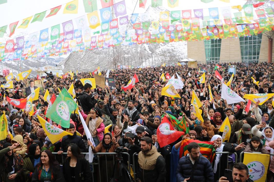 Hakkari'de Newroz kutlandı 16