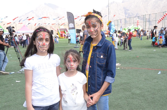 Beşiktaş Belediyesi Hakkari'de oyun parkı kurdu 19