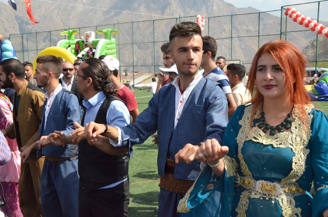 Beşiktaş Belediyesi Hakkari'de oyun parkı kurdu 26