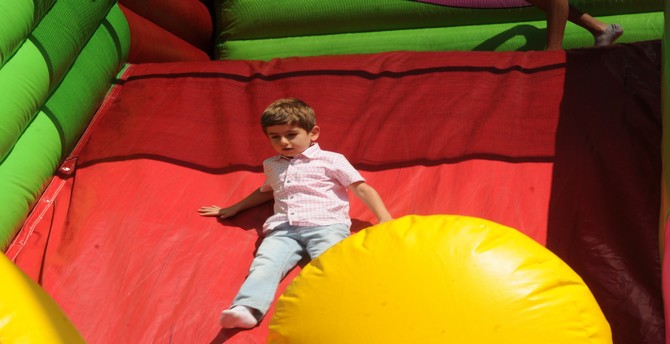Beşiktaş Belediyesi Hakkari'de oyun parkı kurdu 7