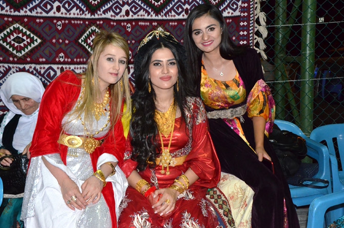 Timur Ailesinin mutlu günü 21