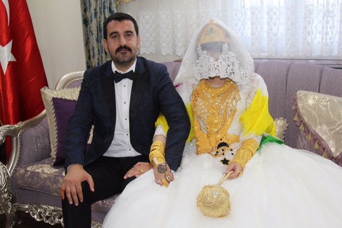 Ertuş ailesinin mutlu günü 1