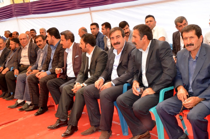 Ertuş ailesinin mutlu günü 14