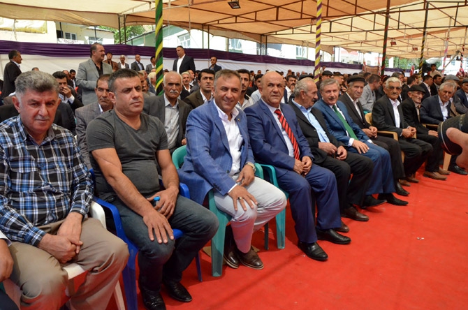 Ertuş ailesinin mutlu günü 19