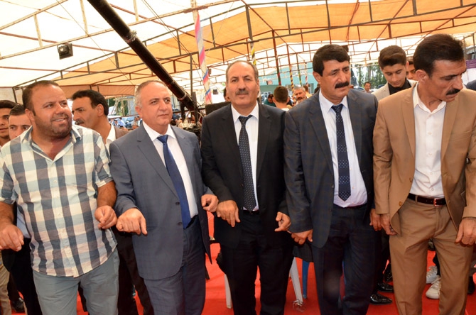 Ertuş ailesinin mutlu günü 21