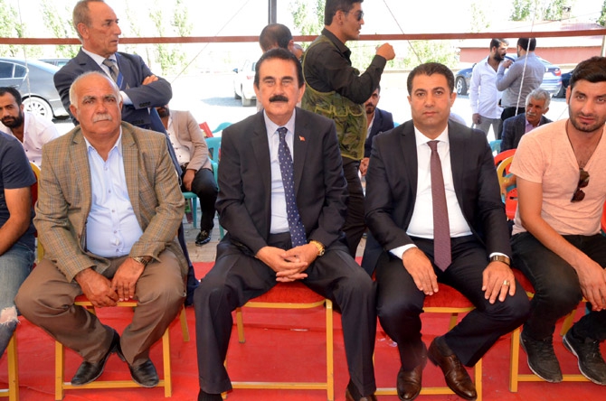 Ertuş ailesinin mutlu günü 40