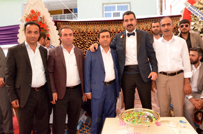 Ertuş ailesinin mutlu günü 46