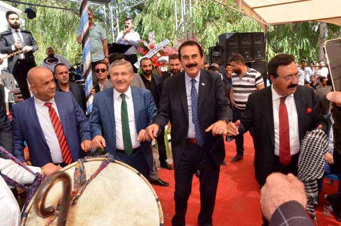 Ertuş ailesinin mutlu günü 5