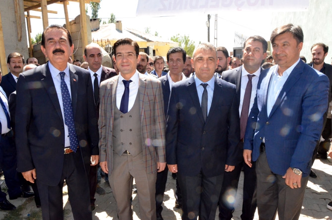 Ertuş ailesinin mutlu günü 6