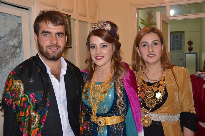 Özkan ailesinin mutlu günü 11