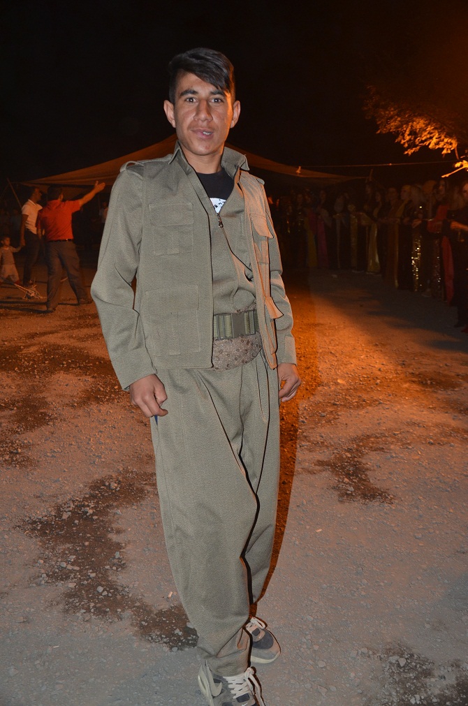 Özkan ailesinin mutlu günü 19