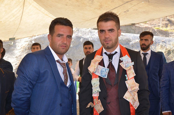 Özkan ailesinin mutlu günü 29