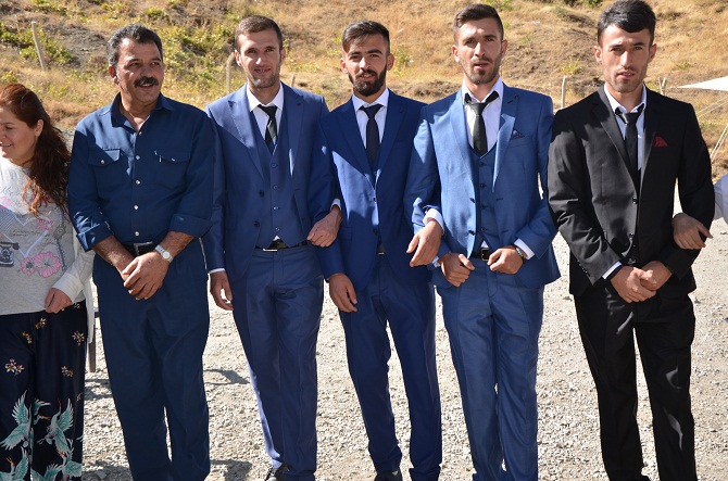 Özkan ailesinin mutlu günü 33