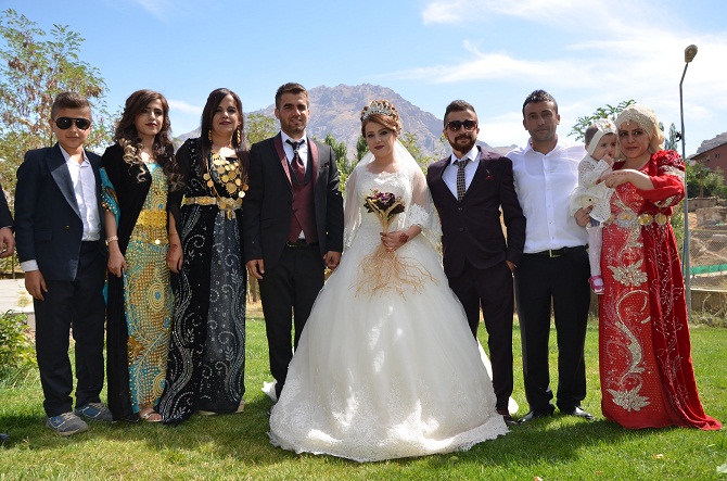 Özkan ailesinin mutlu günü 48