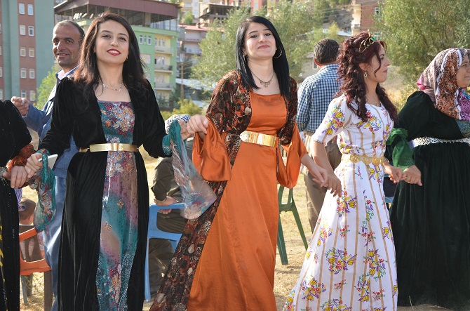 Özkan ailesinin mutlu günü 79