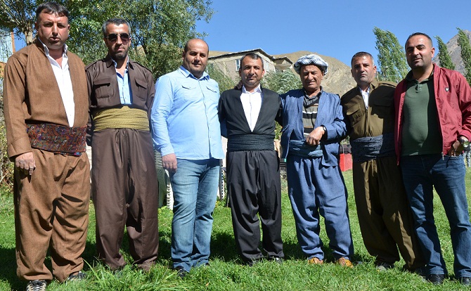 Akbaş ailesinin mutlu günü 13