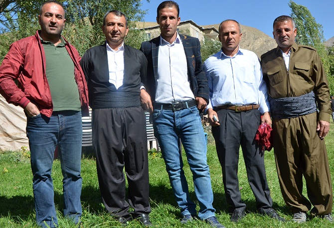 Akbaş ailesinin mutlu günü 14