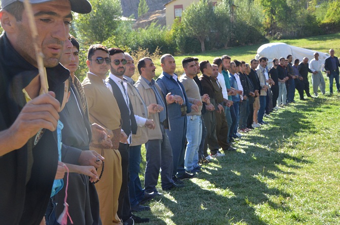 Akbaş ailesinin mutlu günü 19