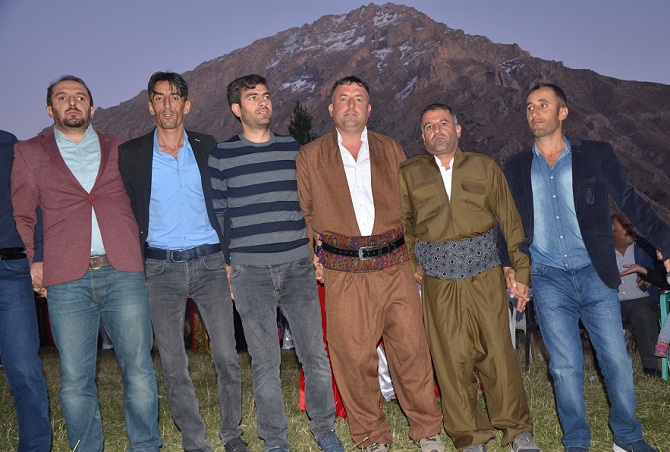 Akbaş ailesinin mutlu günü 30