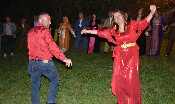 Akbaş ailesinin mutlu günü 35