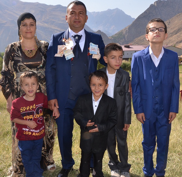 Akbaş ailesinin mutlu günü 39