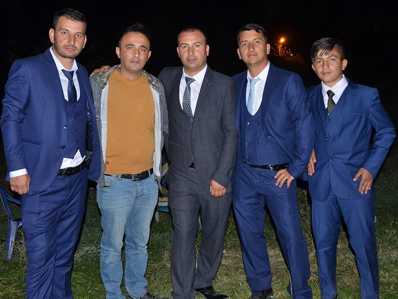 Akbaş ailesinin mutlu günü 48