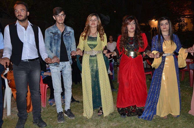 Akbaş ailesinin mutlu günü 62