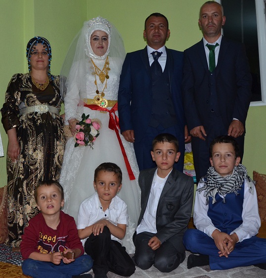 Akbaş ailesinin mutlu günü 70