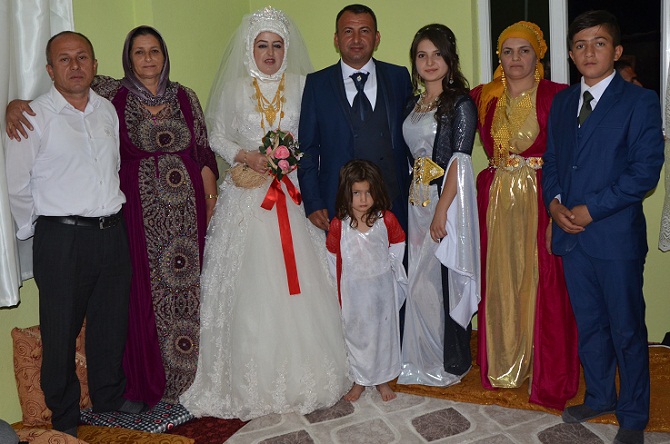 Akbaş ailesinin mutlu günü 75