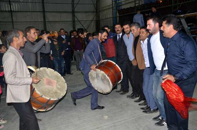 Ediş ailesinin mutlu günü 11