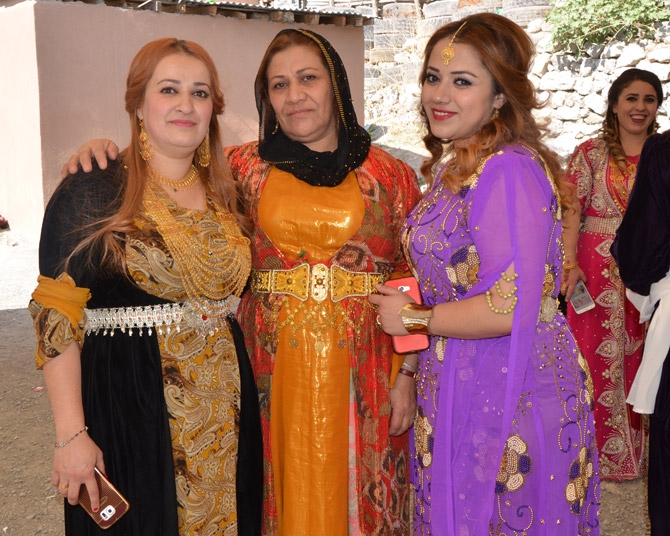 Ediş ailesinin mutlu günü 28