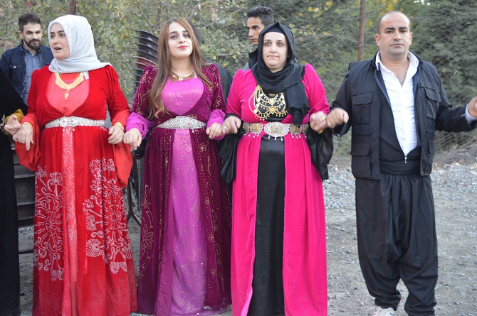 Tutkal ve Erol ailesinin mutlu günü 11