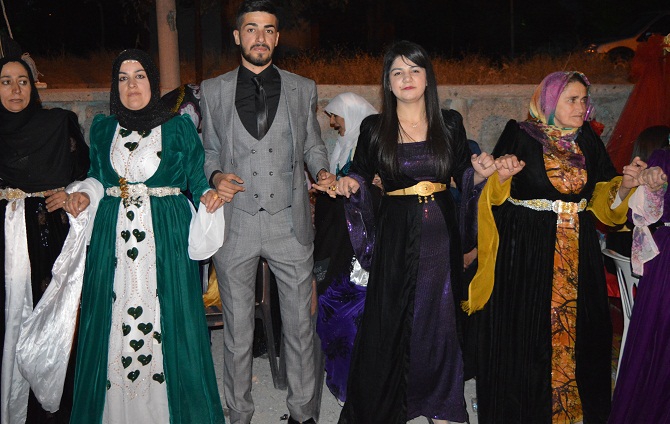 Tutkal ve Erol ailesinin mutlu günü 12