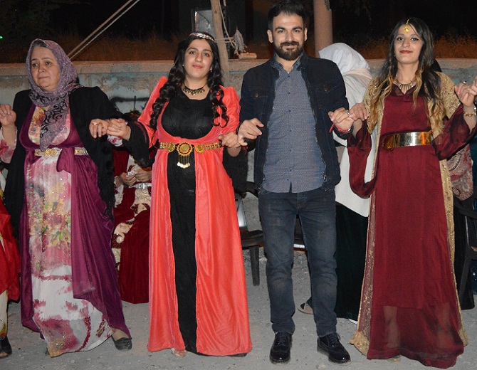 Tutkal ve Erol ailesinin mutlu günü 13