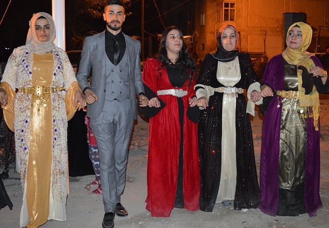 Tutkal ve Erol ailesinin mutlu günü 16