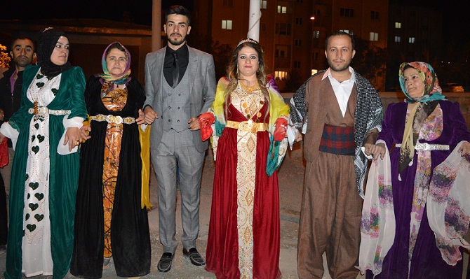 Tutkal ve Erol ailesinin mutlu günü 27