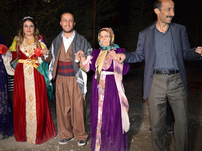 Tutkal ve Erol ailesinin mutlu günü 28