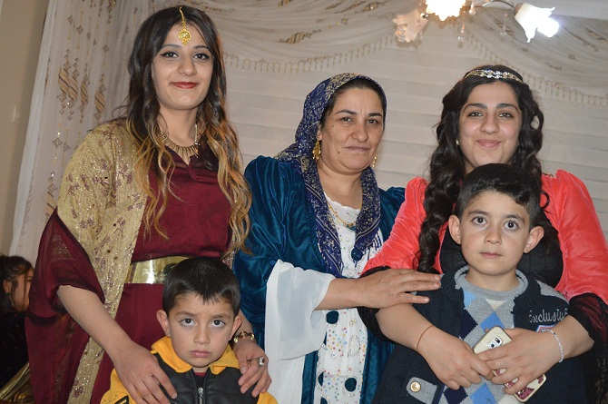 Tutkal ve Erol ailesinin mutlu günü 33