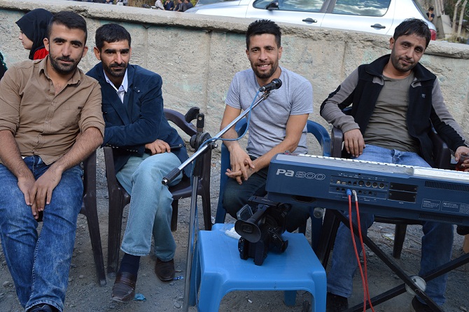 Tutkal ve Erol ailesinin mutlu günü 38