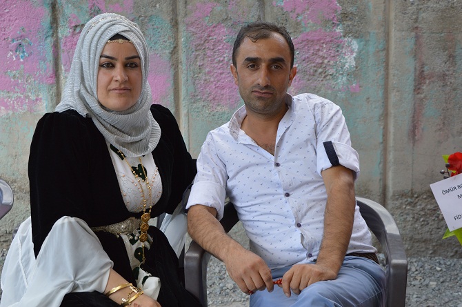 Tutkal ve Erol ailesinin mutlu günü 40