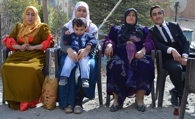 Tutkal ve Erol ailesinin mutlu günü 43