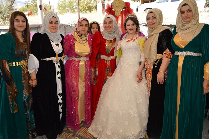 Tutkal ve Erol ailesinin mutlu günü 55