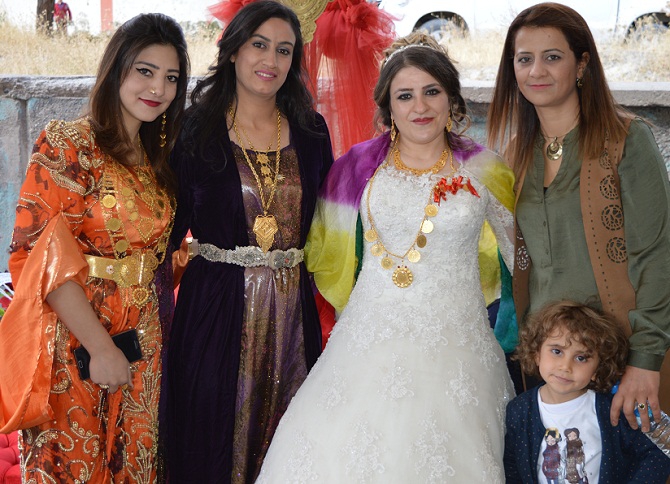 Tutkal ve Erol ailesinin mutlu günü 58