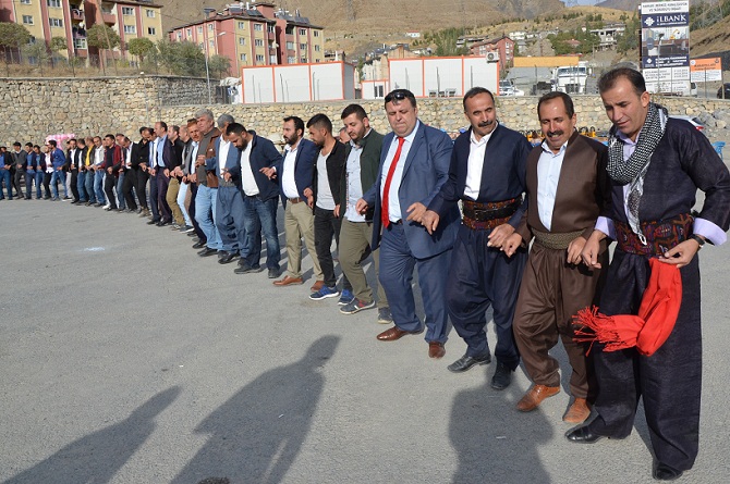 Özkan ailesinin mutlu günü 11